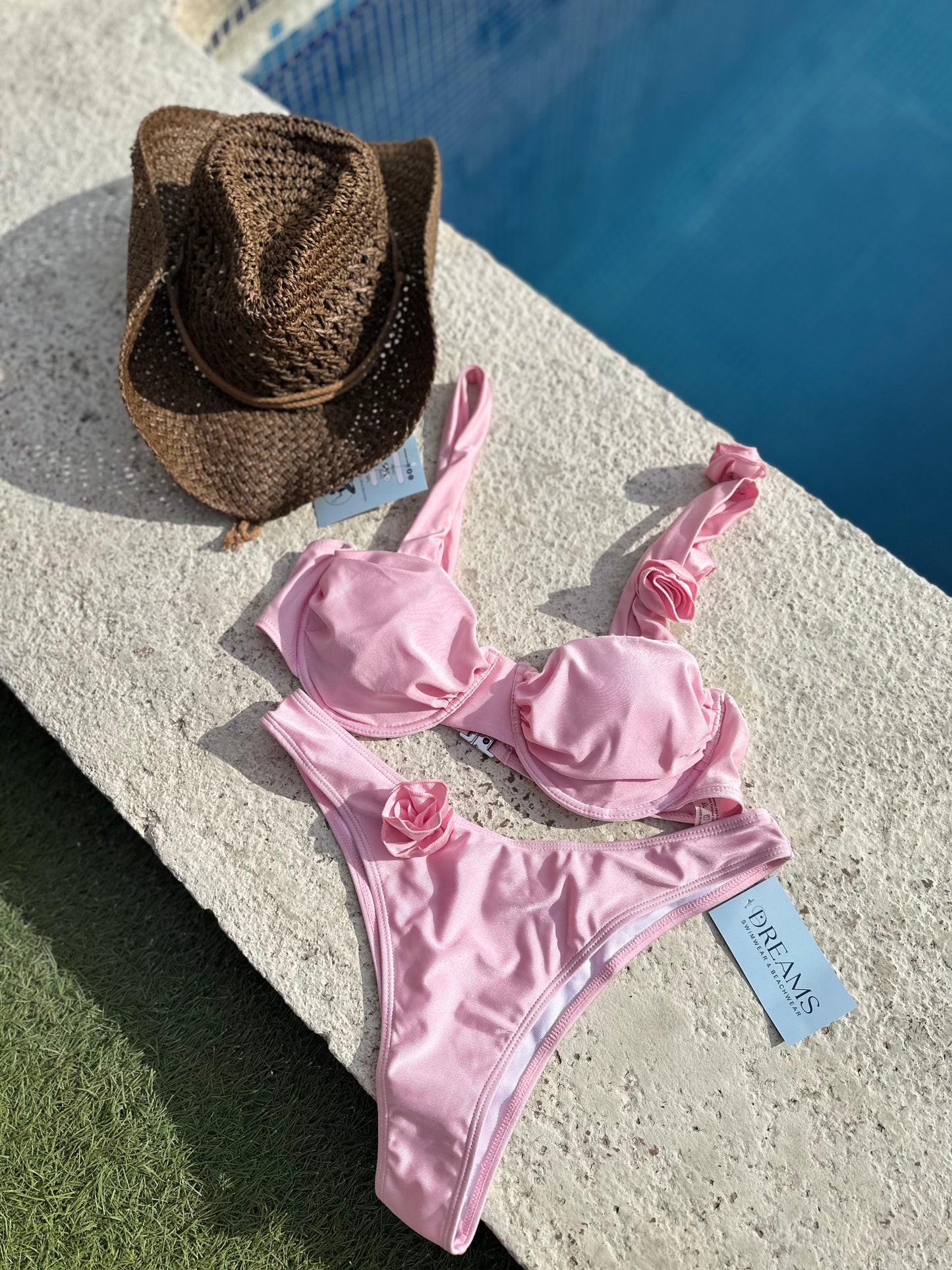 Bikini rosa de flores 3D