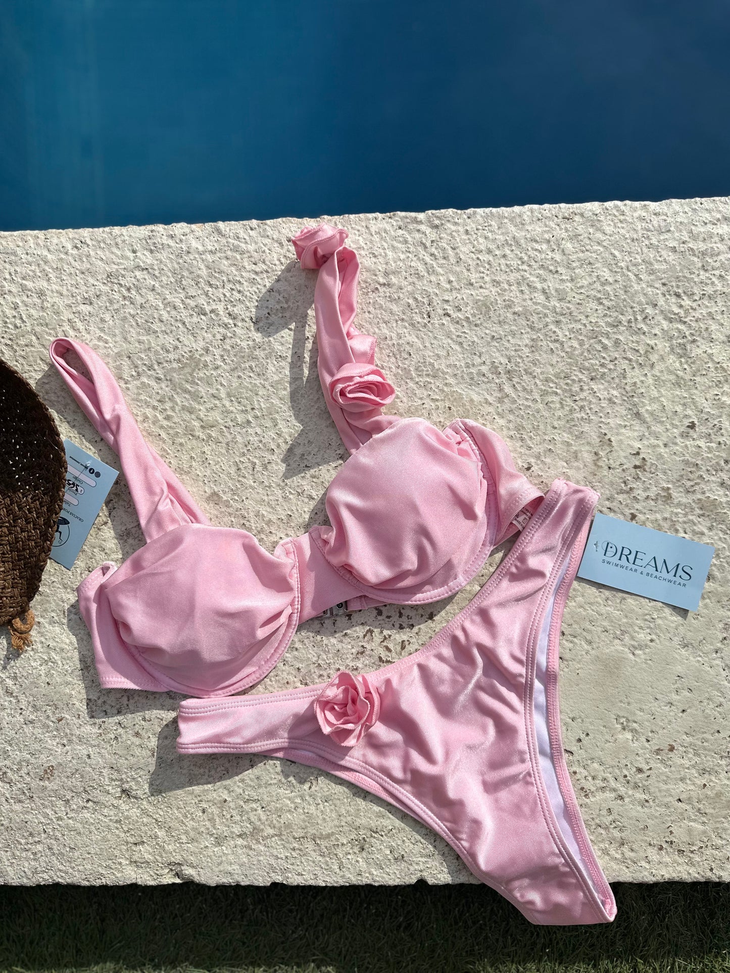 Bikini rosa de flores 3D